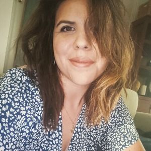 Meet your Posher, Elena